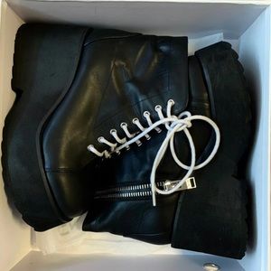UNIF “Ryder” platform boots size 7